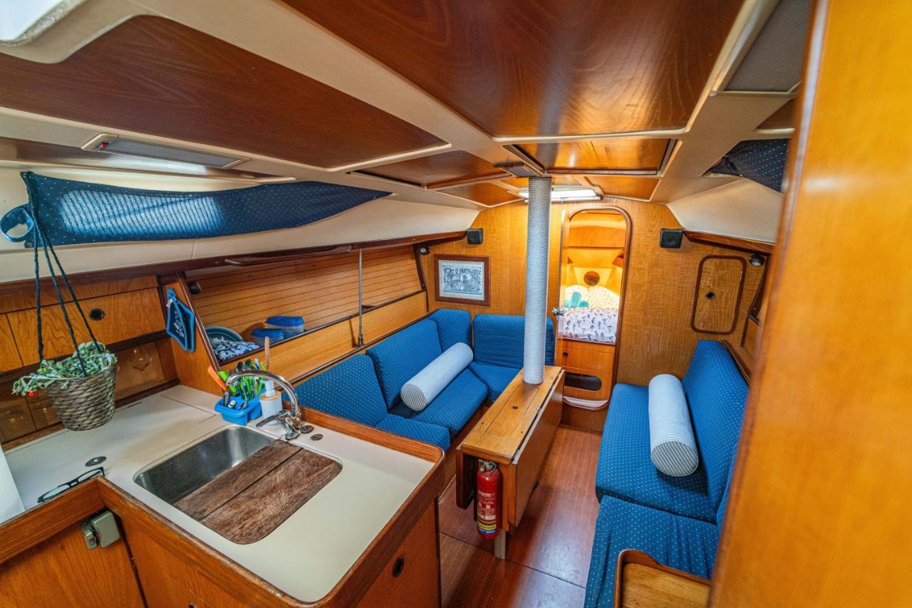 Fortuna In Boat Hotel Marina di Camerota Luaran gambar
